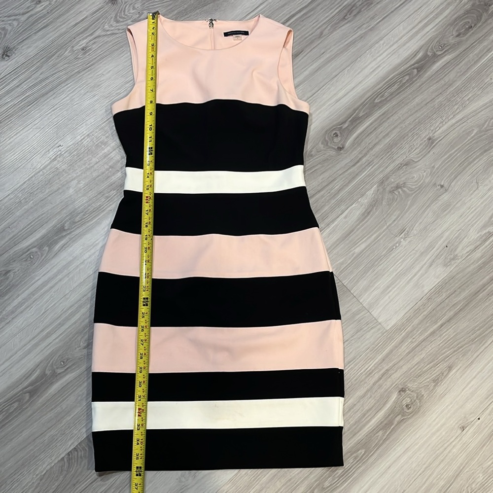 TOMMY HILFIGER Elegant Black and Pink Striped Dress - Picture 8 of 11